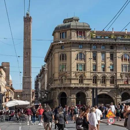 Piazza Santo Stefano 6 - By Bolognacentro Luxuryh *