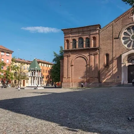 Piazza Santo Stefano 6 - By Bolognacentro Luxuryh Bologna